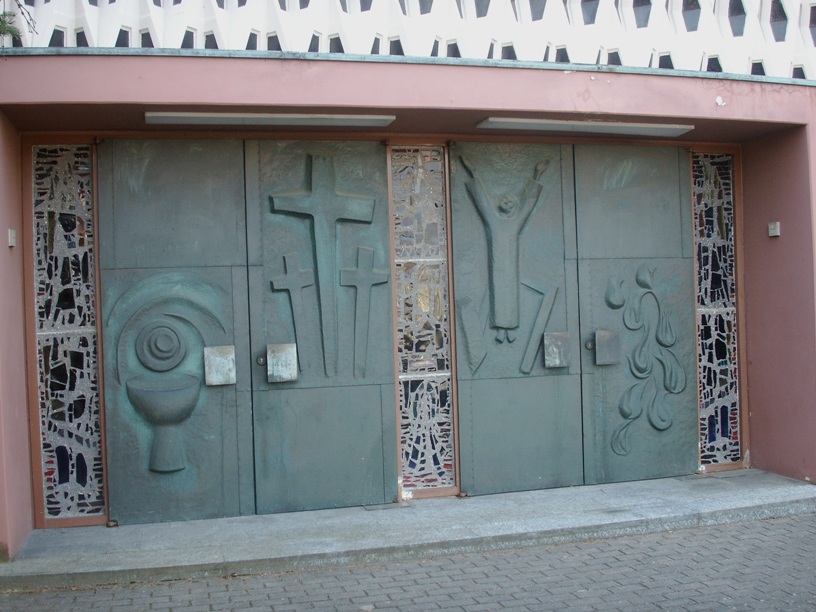 Darmstadt, Darmstadt-West, Heimstättensiedlung, Katholische Kirchengemeinde Heilig Kreuz