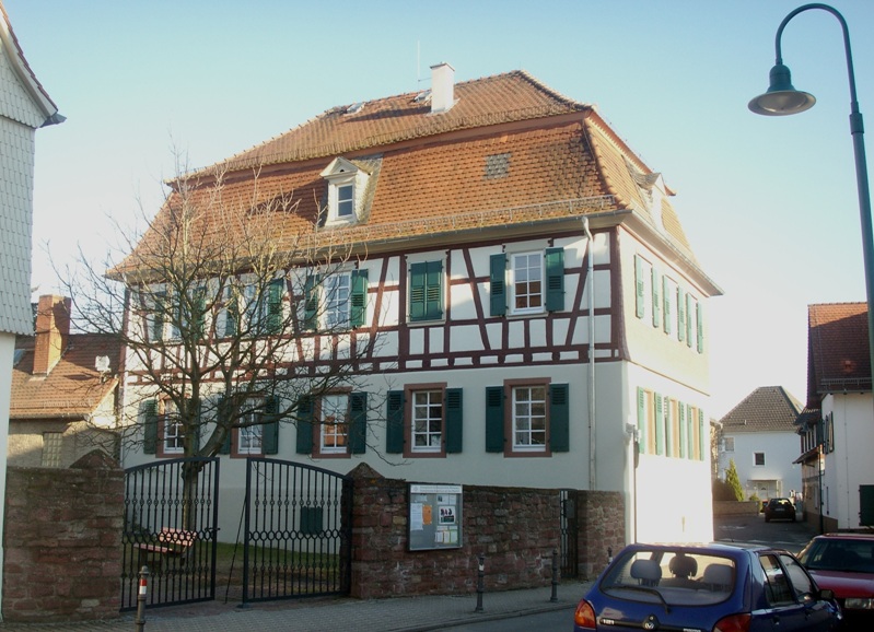 Darmstadt, Wixhausen, Wixhausen-West, Pfarrhaus, Dorfmuseum