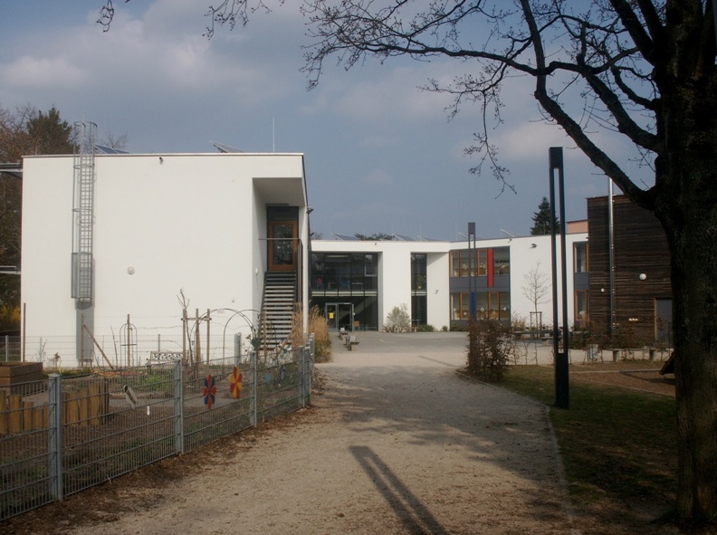 Darmstadt, Darmstadt-West, Am Südbahnhof, Heinrich-Heine-Schule, Moltkestraße